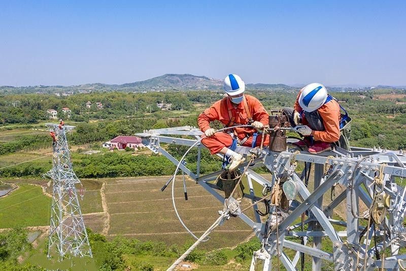 迪尼瑪牽引繩在淄博齊林電力工程公司應(yīng)用